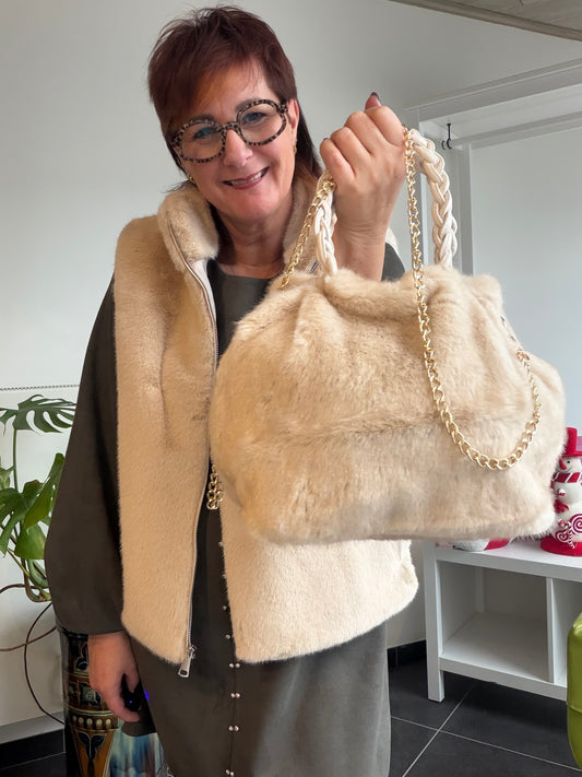 Fluffy Dream Bag – Soft Chic in Beige
