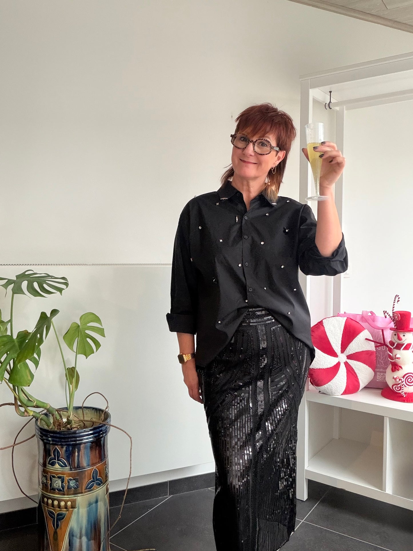 Sequins Statement Skirt – Glam met Klasse ✨