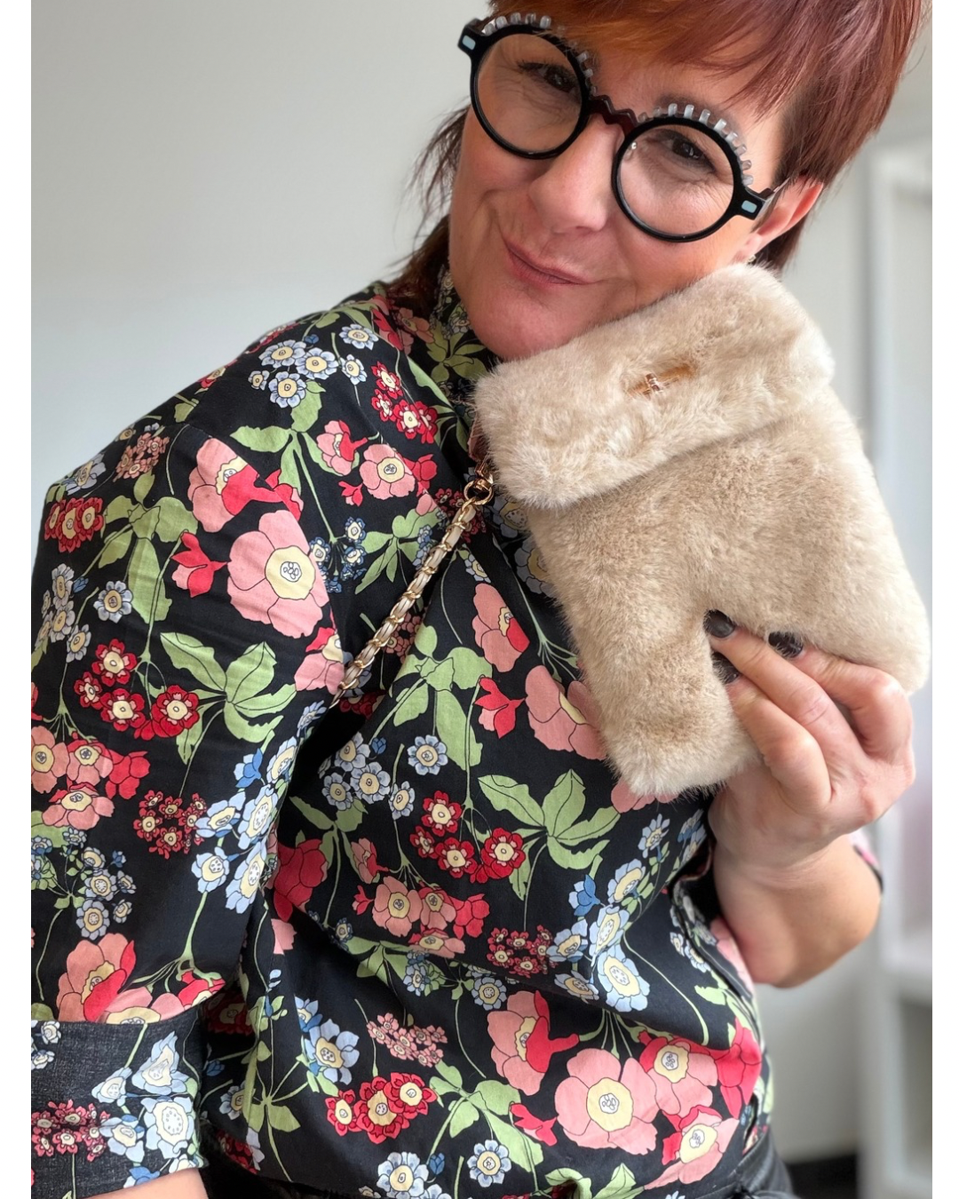 ✨ Fluffy GSM-Tasje – Handsfree, Stylish & Super Soft ✨