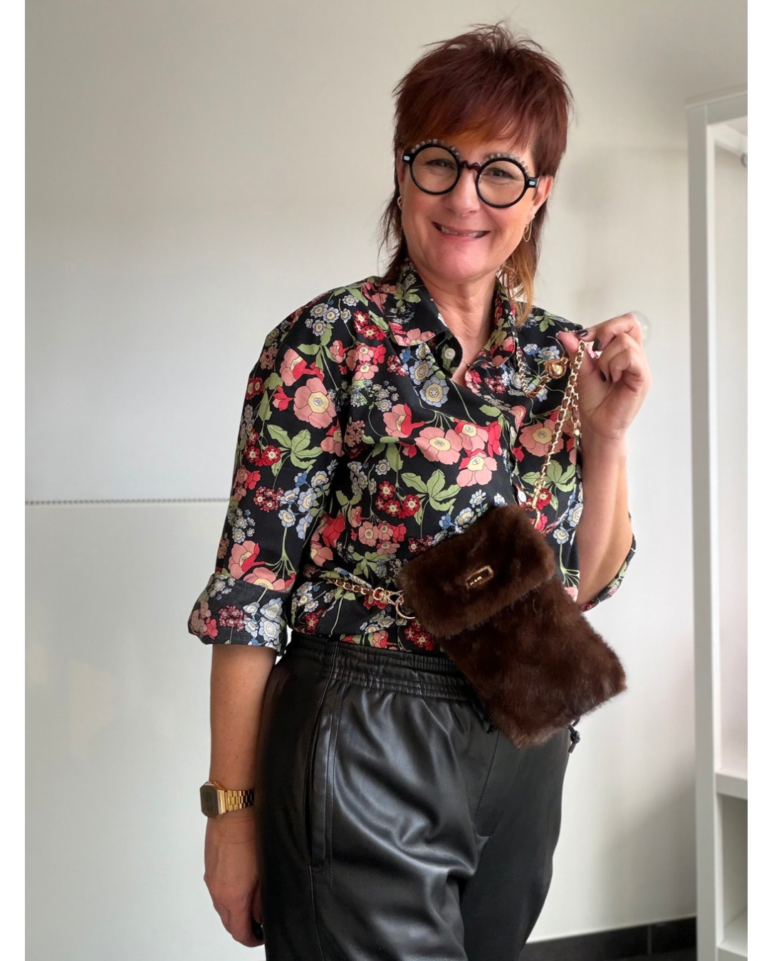 ✨ Fluffy GSM-Tasje – Handsfree, Stylish & Super Soft ✨