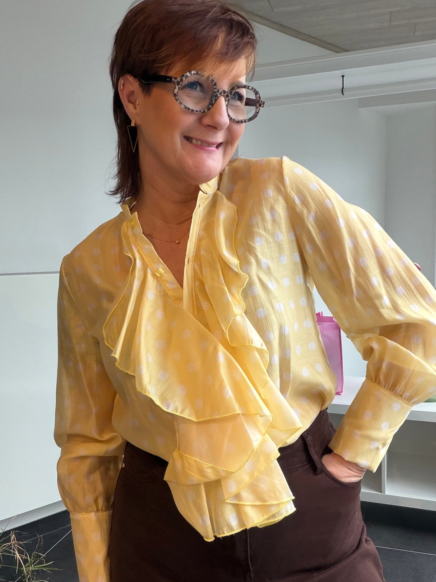 Gestippelde ruffle blouse Spring Edition 🌸