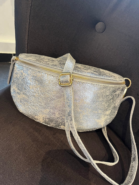Tasje in leder