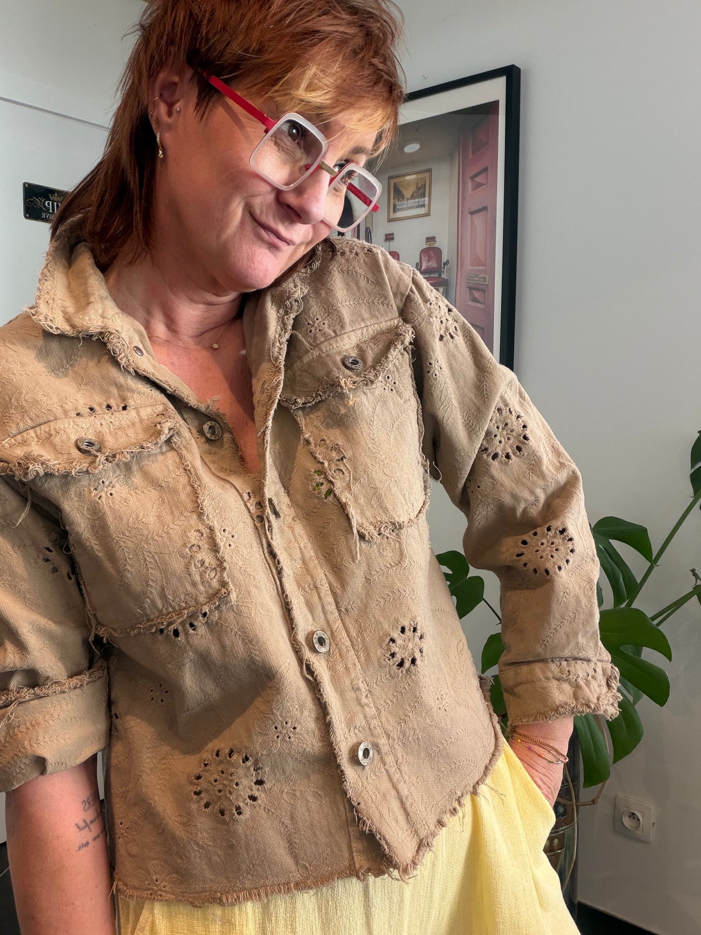 Katoenen Jas met Broderie – Taupe 🤎✨