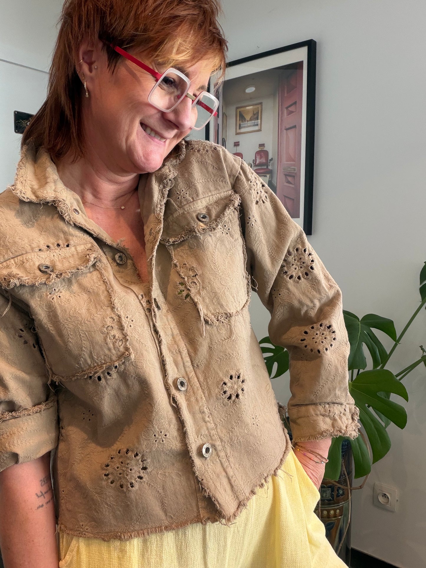Katoenen Jas met Broderie – Taupe 🤎✨